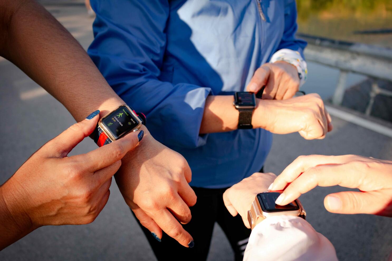 Are Fitness Trackers Worth It: Ultimate Guide to Smart Fitness Choices