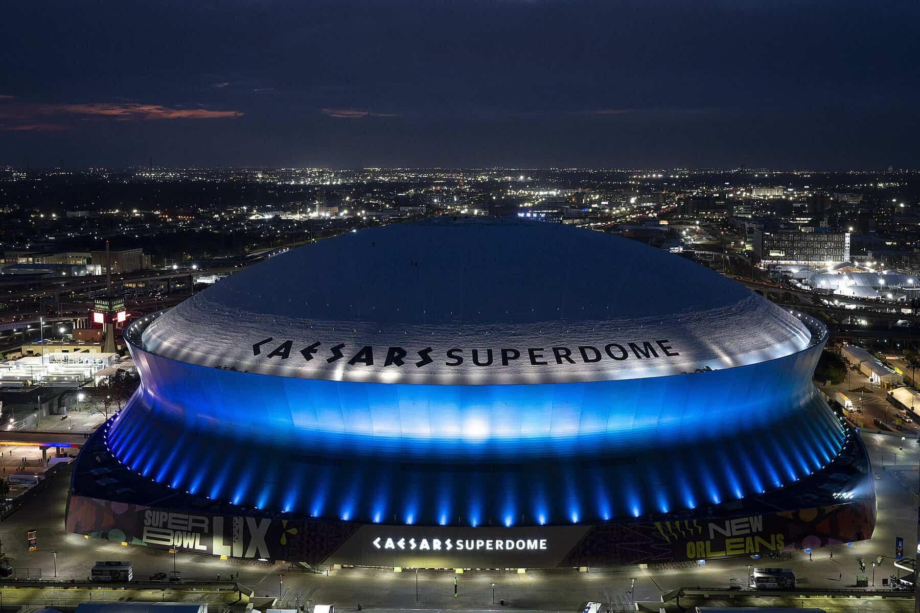 How Many People Can Fit in Caesars Superdome