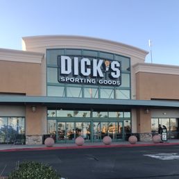 What Time Does Dicks Sporting Good Open